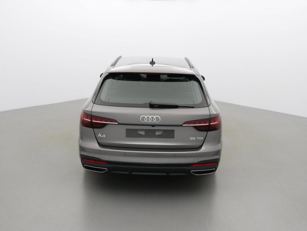 Audi A4 - AVANT S line EDITION 163