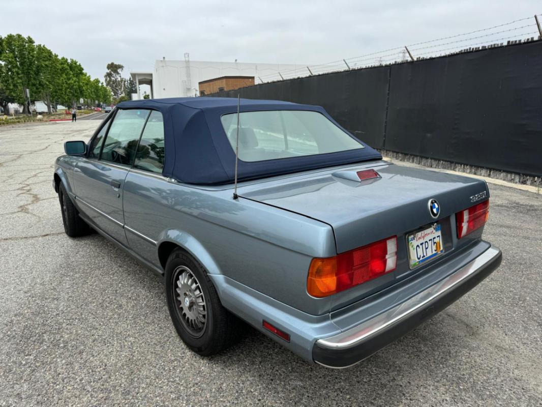 BMW Série 3 - 325 I E30 CABRIOLET BOITE MECA v6
